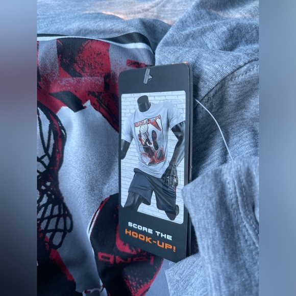 AND1 Men's and Big Men's Active Stenciled Graphic T-Shirt - Picture 3 of 4